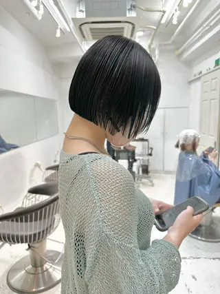 ショート カラー kai .のヘアスタイル