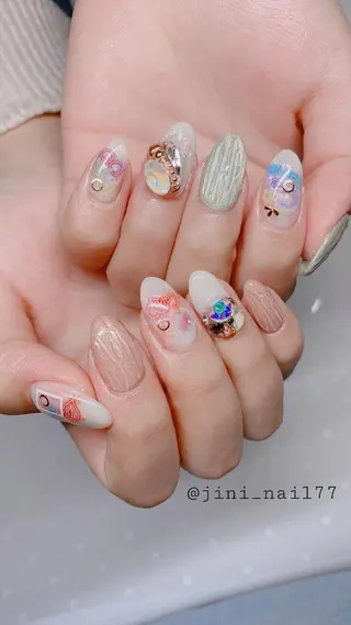 ネイル JINI NAIL所属・ジニ ネイルのネイルデザイン