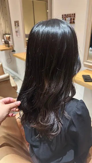 ロング 古川 永遠のヘアスタイル