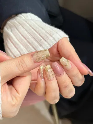 ミディアム CLALA Ayumiのネイルデザイン