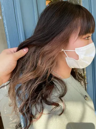 セミロング ブリーチ毛矯正.髪質 改善.髪にドラマをのヘアスタイル