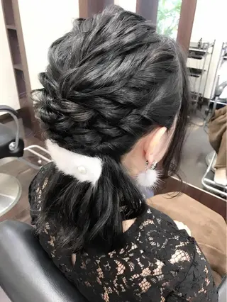ミディアム ヘアアレンジ 沢田 瞳のヘアスタイル