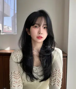 ロング salowin 原宿 aroa所属・韓国／ハッシュカット ／透明感カラー／金野のヘアスタイル