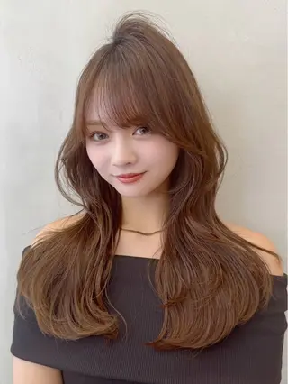 ロング Ruriブリーチ 酸性ストレートのヘアスタイル