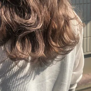 セミロング カラー BRITS 渡辺 菜々子のヘアスタイル