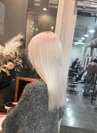 ミディアム カラー ハイトーンカラ ー/小川のヘアスタイル