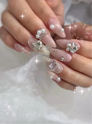 ミディアム Nailsalon M-crystalのネイルデザイン