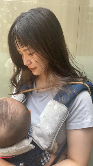 セミロング レイヤーカット/ 透明感カラーmikuのヘアスタイル