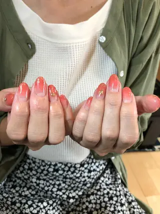 ネイル EARTH上尾店所属・藤倉 千恵美のネイルデザイン