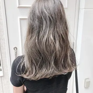 セミロング カラー 🫟Blanco🫟 Color&Careのヘアスタイル