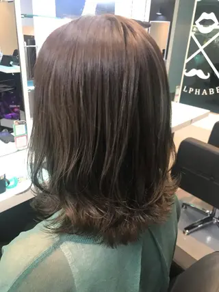 ミディアム カラー パーマ CODE.LINE 静岡伝馬町所属・浦田侑希 CODE.LINEのヘアスタイル