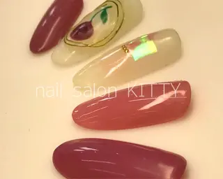 ネイル ネイルサロンキティ 立川所属・相川 円のネイルデザイン