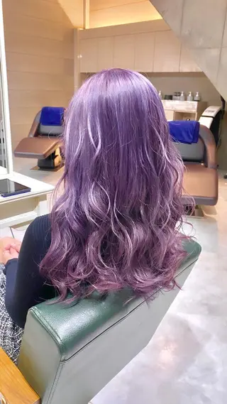 ロング カラー 金子 真悠のヘアスタイル