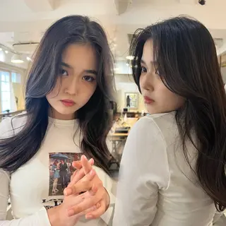 セミロング 赤みなしカラー 塚本亜弓のヘアスタイル