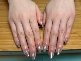 ネイル VIVA NAIL所属・自爪を傷つけない フィルイン3500円のネイルデザイン