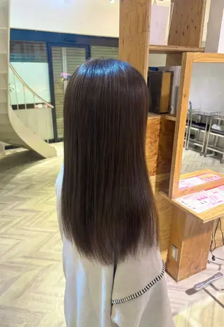 カラー HIKARIS所属・透明感/くすみカラー yukinaのヘアスタイル