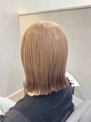 ショート カラー Salon de Qualia(サロンドクオリア)所属・ハイトーン/外国人風 カラー/メンズパーマのヘアスタイル