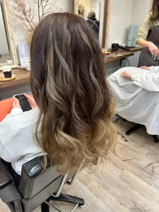 ロング カラー 小野 【髪質改善】のヘアスタイル