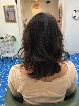 カラー CoCooN Hiromiのヘアスタイル