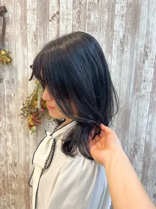 ミディアム カラー minami🌿‬ 透明感カラー🫧のヘアスタイル