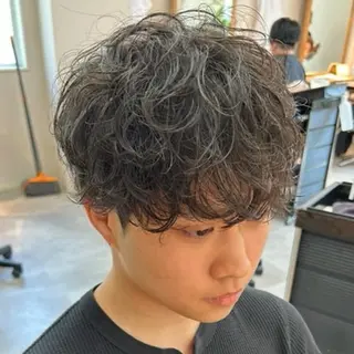 パーマ メンズ 男の理想を叶える🔥 メンズパーマ特化｜関のヘアスタイル
