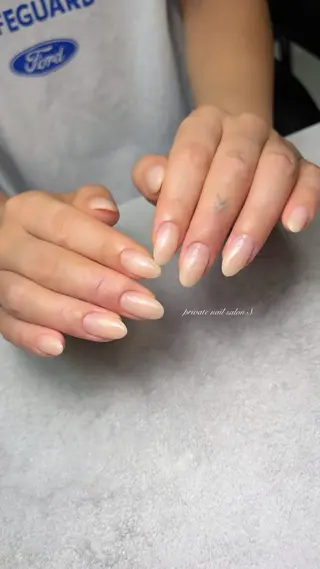 ネイル 関山 志乃のネイルデザイン