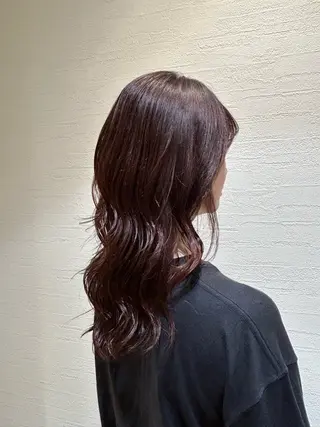 ロング カラー 矢萩 愛成のヘアスタイル