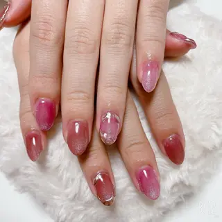 ネイル The Best Beauty受付担当のヘアスタイル