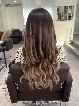 パリピ師🐉 Mashuのヘアスタイル