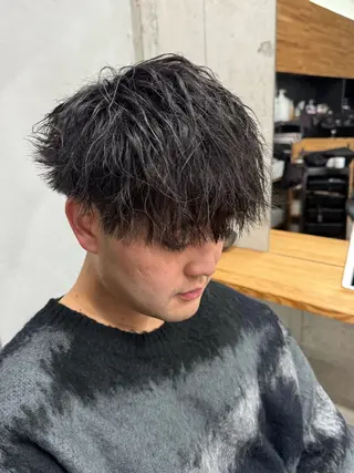 メンズ アキト/ メンズ/透明感暗髪のヘアスタイル