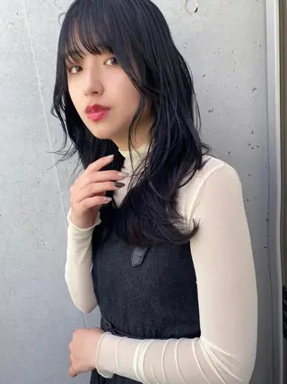 セミロング レイヤーカット /透明感/千葉怜寿のヘアスタイル