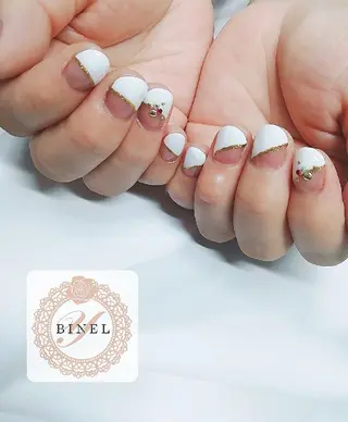 ネイル Nail Salon Y.BINELのネイルデザイン