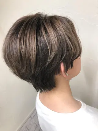 ショート カラー 髪質改善/レイヤー ストウシンゴのヘアスタイル