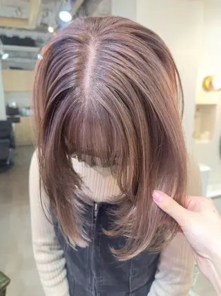 ミディアム レイヤー/顔周り /いいぬまみかのヘアスタイル