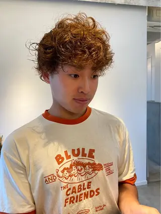 パーマ 岡田 神奈のヘアスタイル