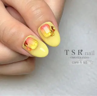 ネイル 爪咲 りり花のネイルデザイン