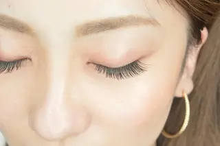 マツエク・マツパ BELLE U所属・BELLE  U KONDOの眉毛・アイブロウイメージ