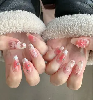 ネイル 新山 聖のネイルデザイン