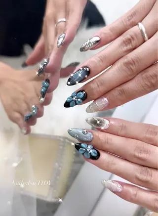 ネイル TIDY M&Mのネイルデザイン