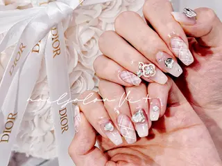 ネイル ✨Nailsalon Vi+✨のネイルデザイン