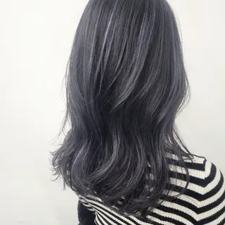 セミロング GOTTOLATOUR所属・無藤 彩のヘアスタイル