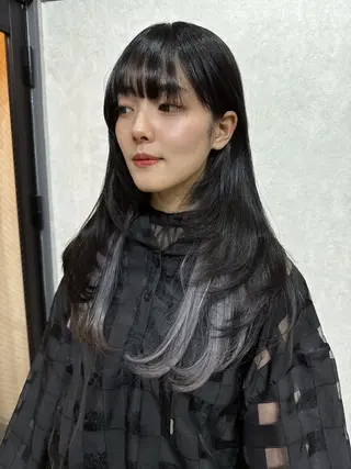ロング カラー AIRI layer cut hairのヘアスタイル