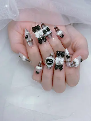 ネイル Mio_ Noiranailのネイルデザイン