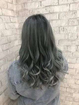 セミロング カラー ヘアアレンジ 秋山 幸太のヘアスタイル