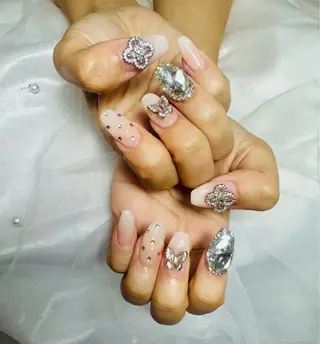 ネイル Regina レジーナのネイルデザイン