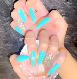 ネイル private salon le'a所属・le'a スタッフのネイルデザイン