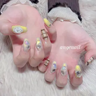 ネイル オーナーネイリスト MAKIのネイルデザイン