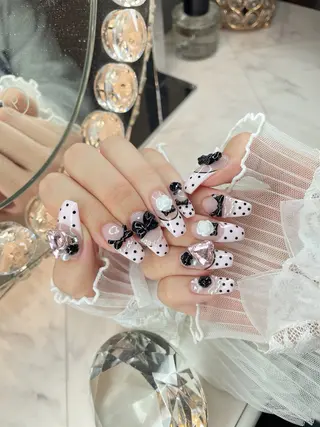 ネイル 23時まで❤︎韓国、 ワンホンネイルのネイルデザイン