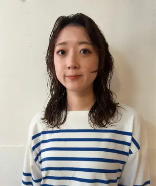 ミディアム RikO *. レイヤースタイルのヘアスタイル