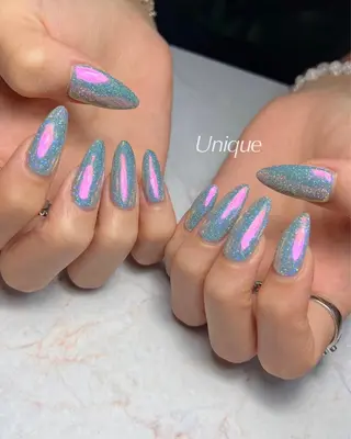 ネイル Unique 【ユニーク】のネイルデザイン